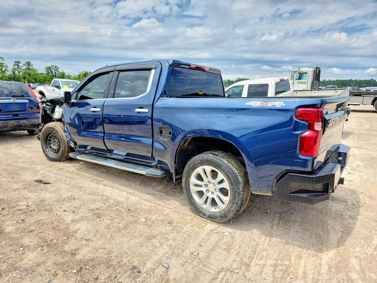 2023 Chevrolet Silverado K1500 Ltz - Фото 2