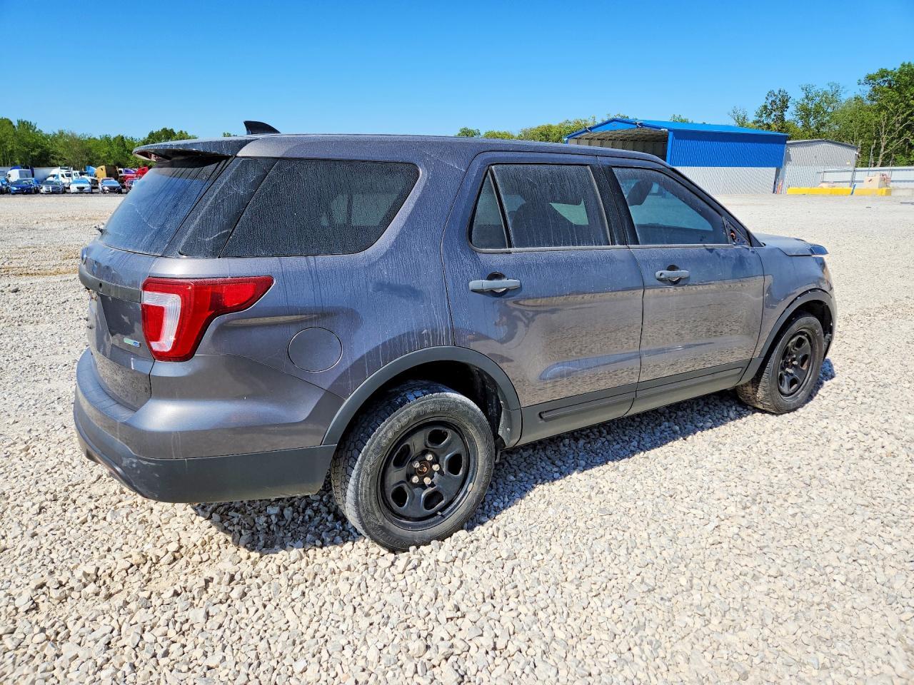 2016 Ford Explorer Police Interceptor - Image 3