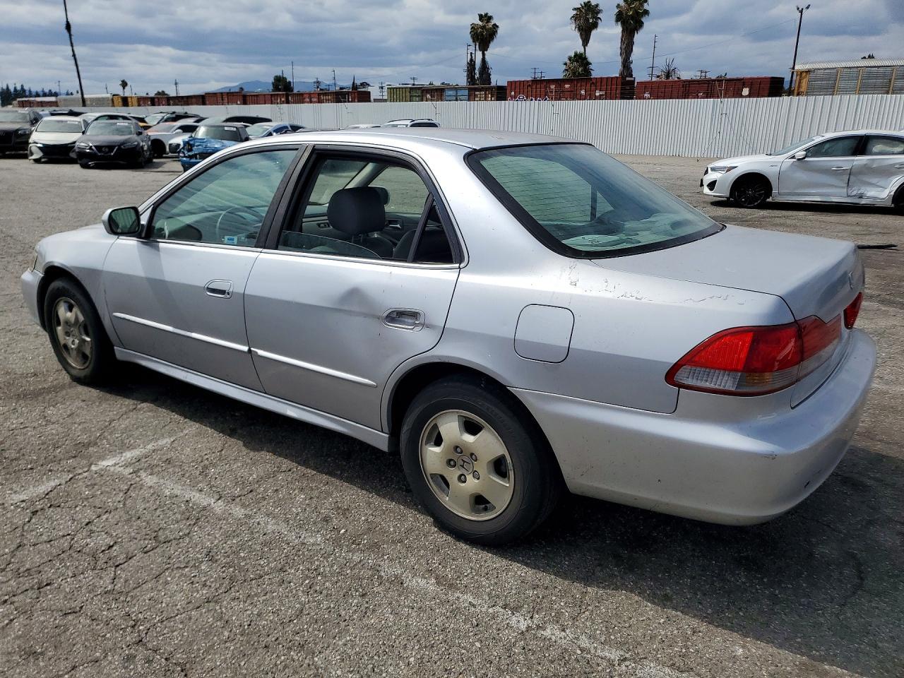 2002 Honda Accord Ex - Фото 2