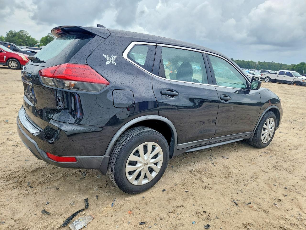 2018 Nissan Rogue S - Фото 3