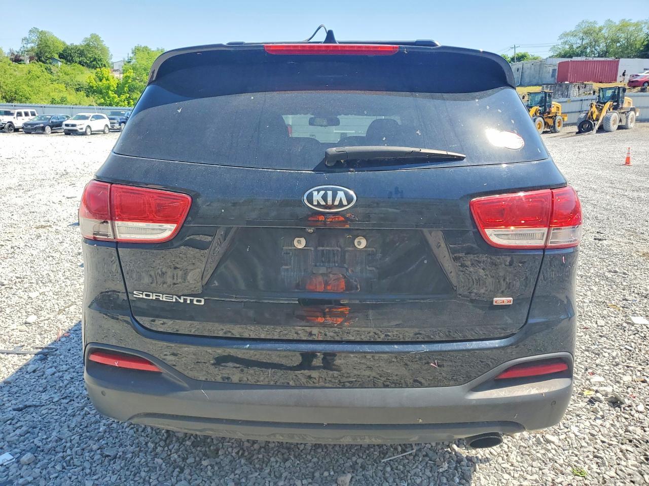 2018 Kia Sorento Lx - Image 6