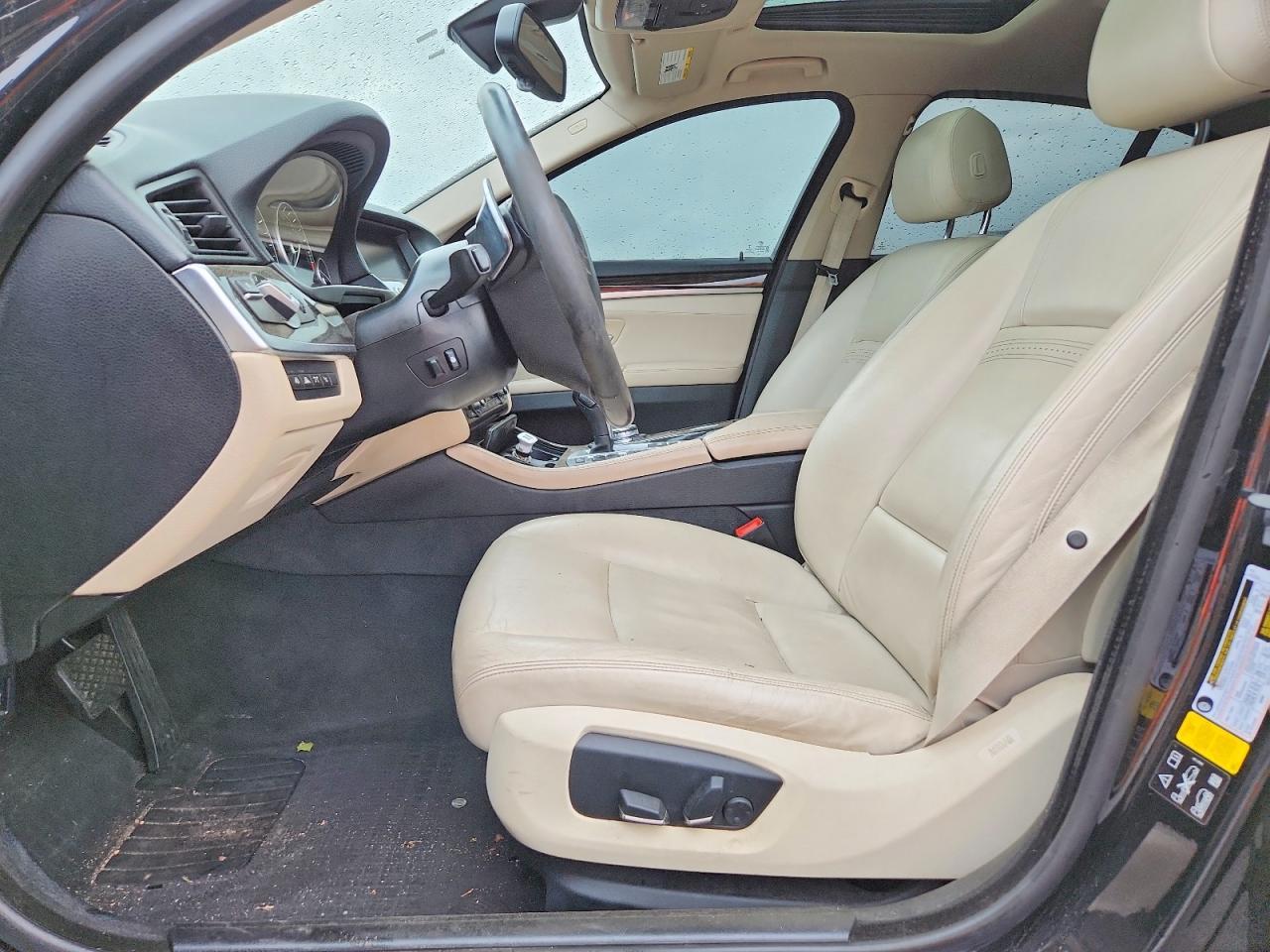 2016 BMW 535 Xi - Image 7