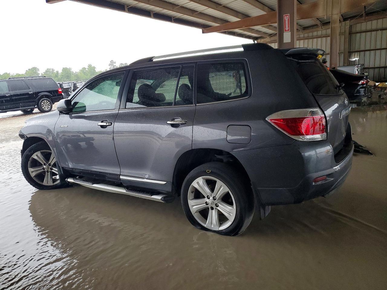 2013 Toyota Highlander Limited - Фото 2