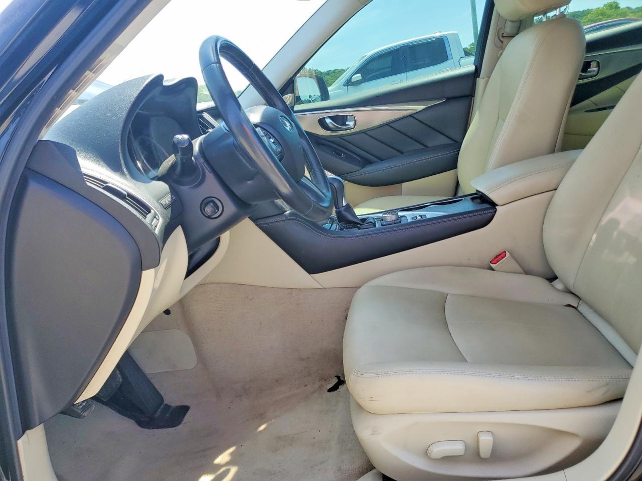 2017 Infiniti Q50 Premium - Image 7
