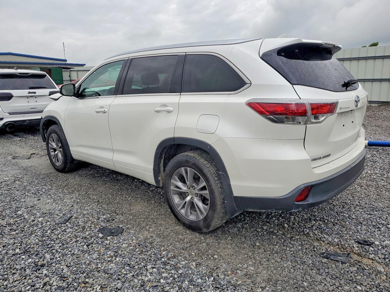 2015 Toyota Highlander Xle - Фото 2