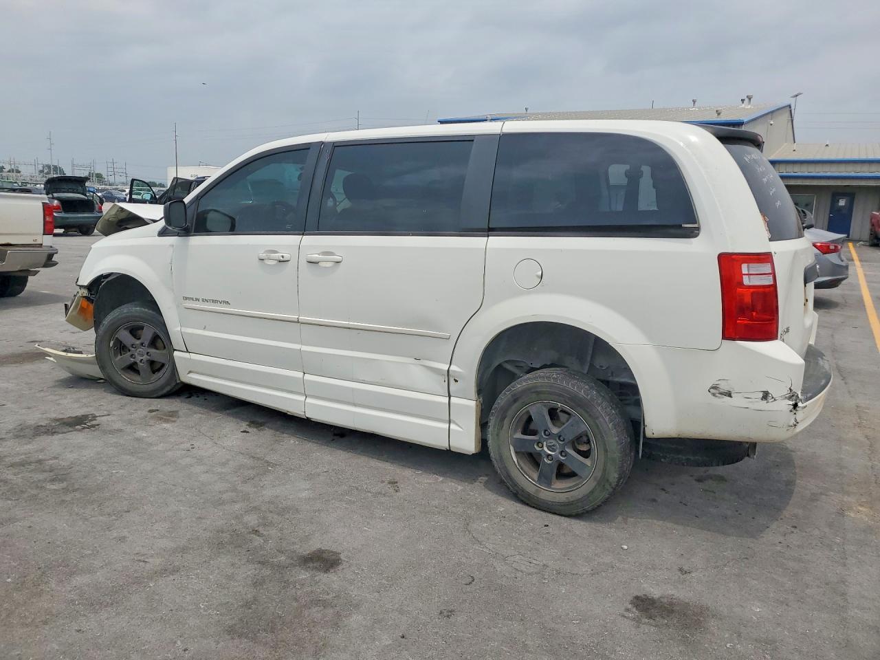 2010 Dodge Grand Caravan Se - Фото 2
