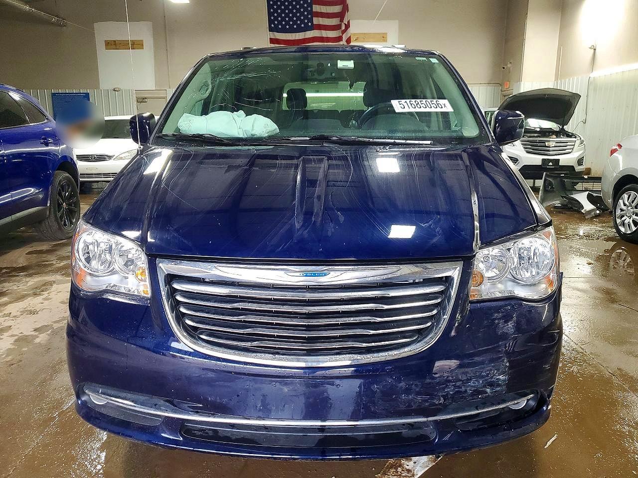 2016 Chrysler Town & Country Touring - Фото 5