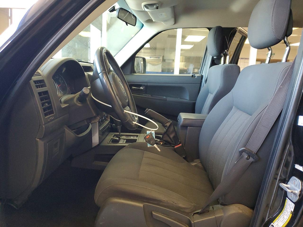 2011 Jeep Liberty Sport - Фото 7