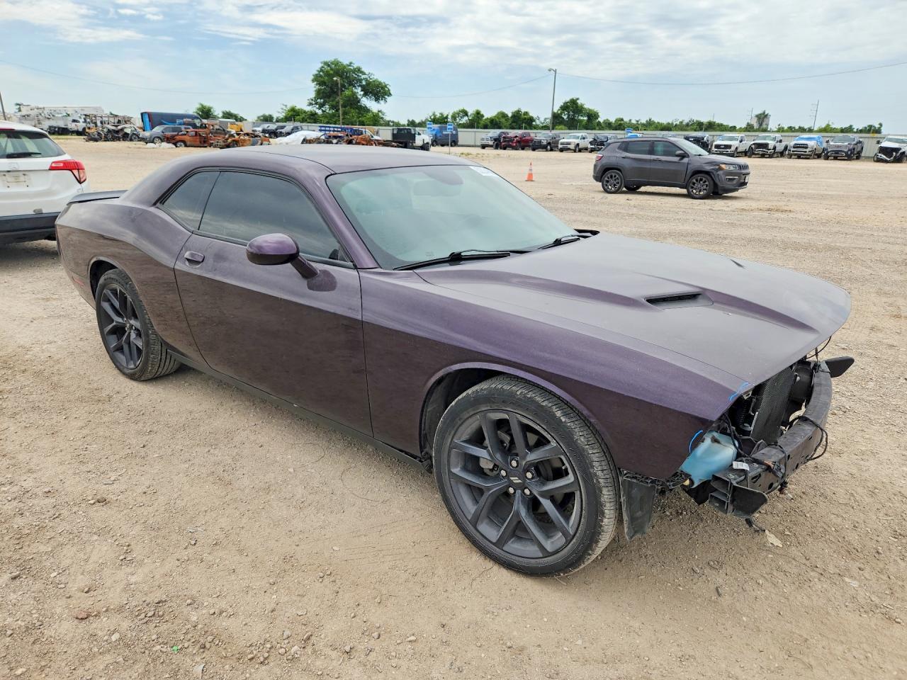 2022 Dodge Challenger Sxt - Image 4