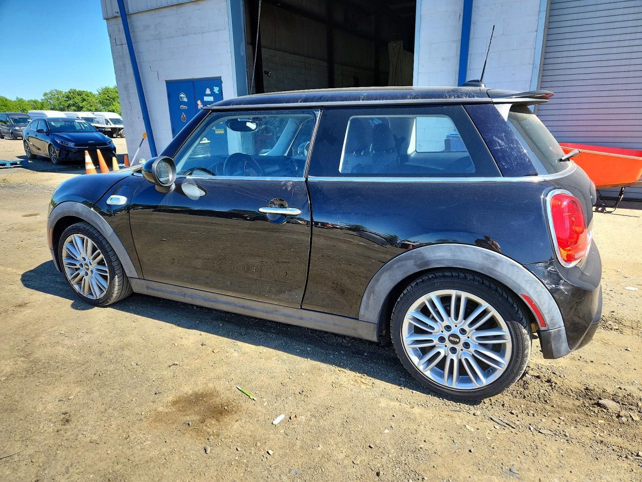 2016 Mini Cooper S - Image 2