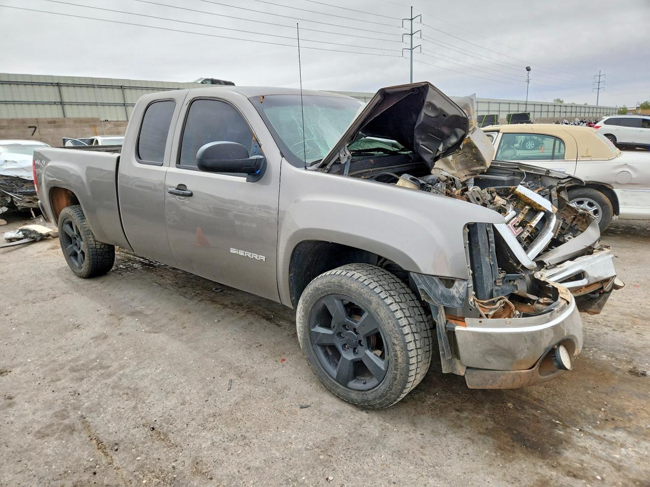 2012 GMC Sierra K1500 - Image 4