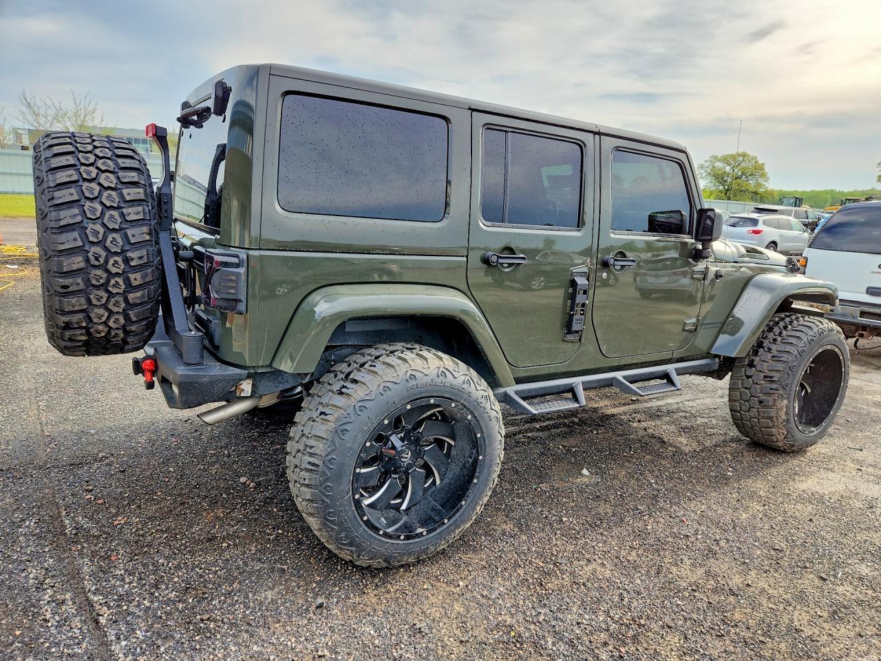 2016 Jeep Wrangler Unlimited Rubicon - Image 3