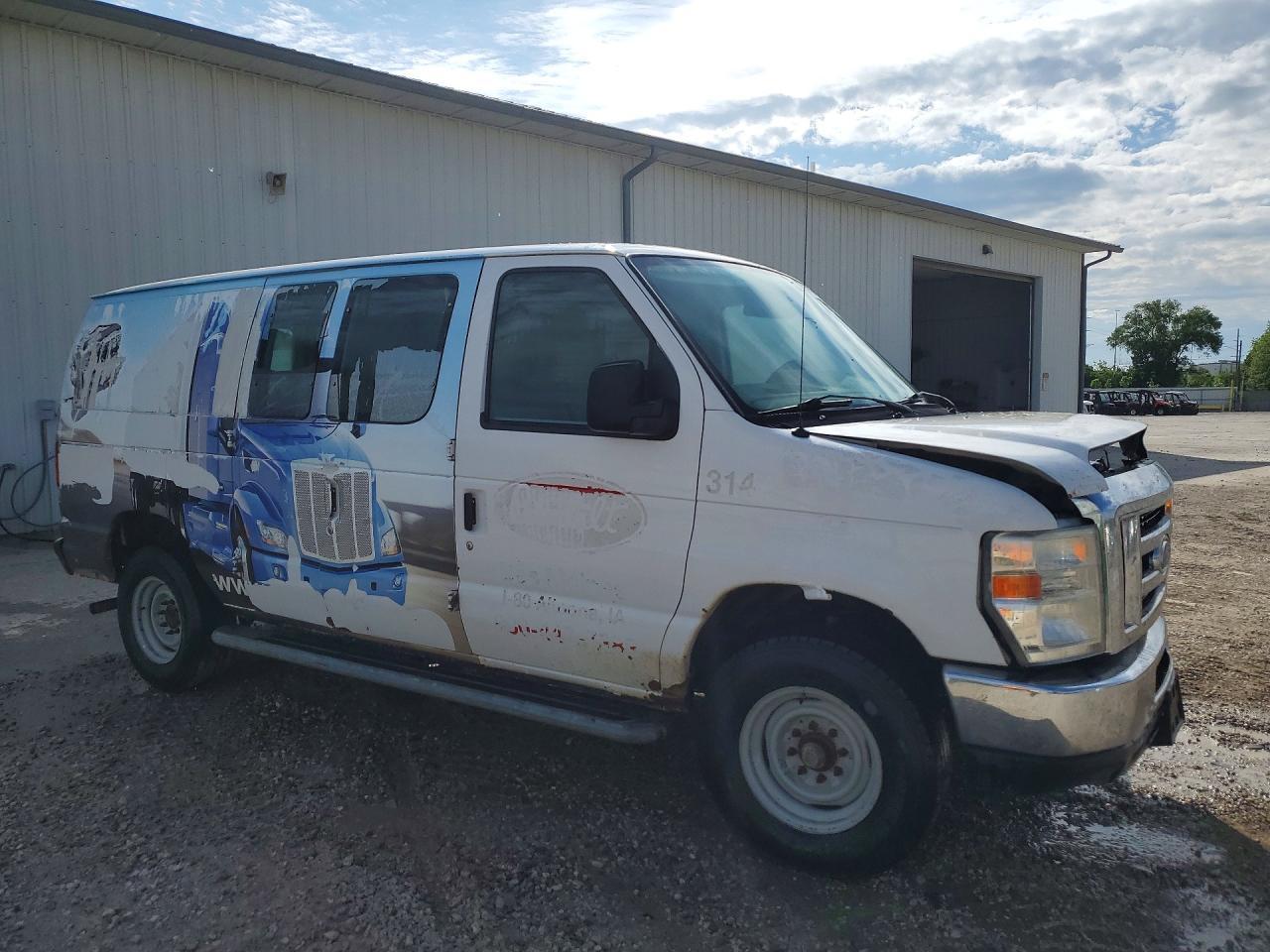 2013 Ford Econoline E250 Van - Image 4