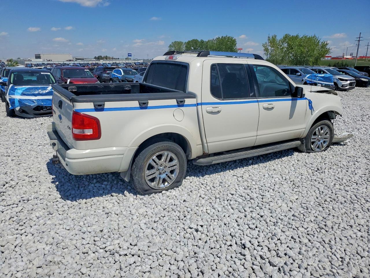 2010 Ford Explorer Sport Trac Limited - Фото 3