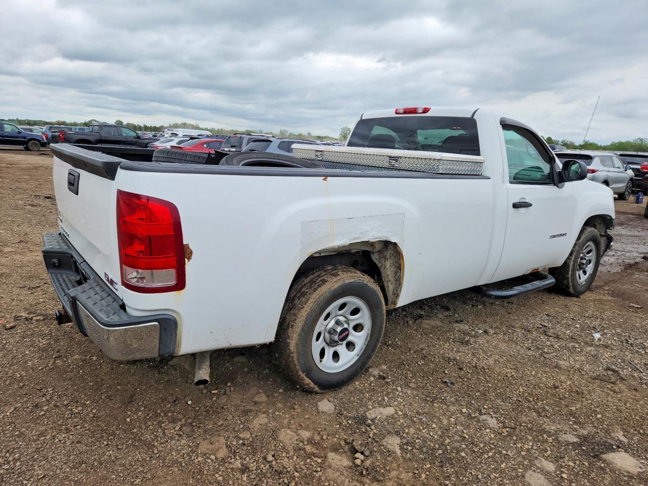 2011 GMC Sierra C1500 - Фото 3