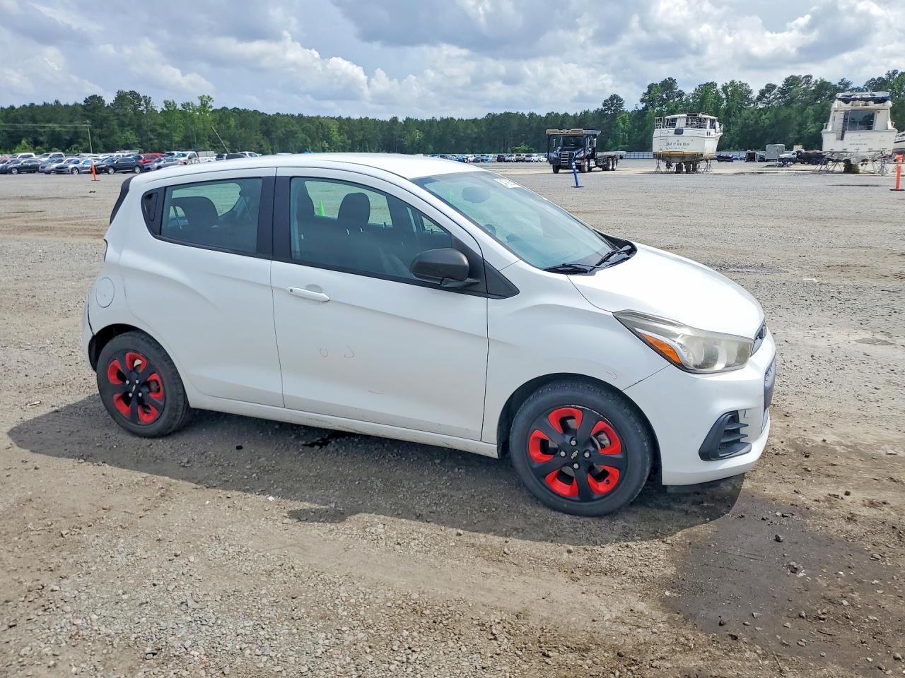 2017 Chevrolet Spark Ls - Фото 4