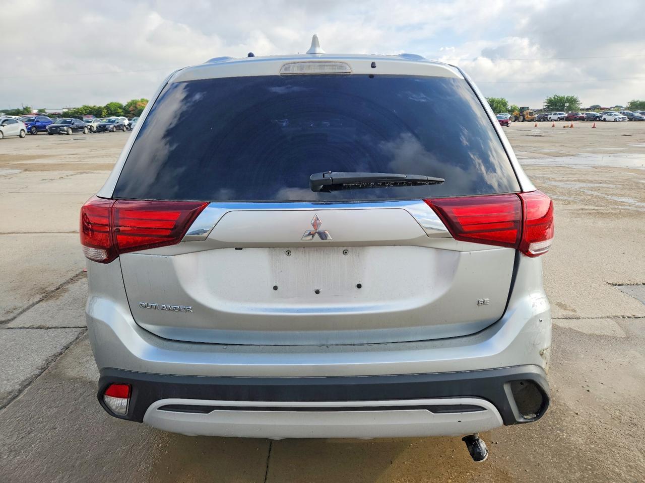2020 Mitsubishi Outlander Se - Image 6