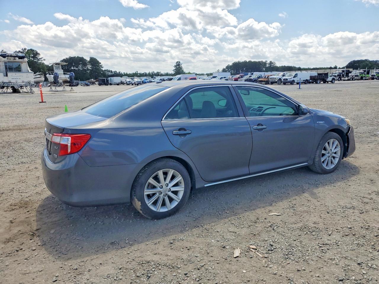 2012 Toyota Camry Hybrid Xle - Фото 3