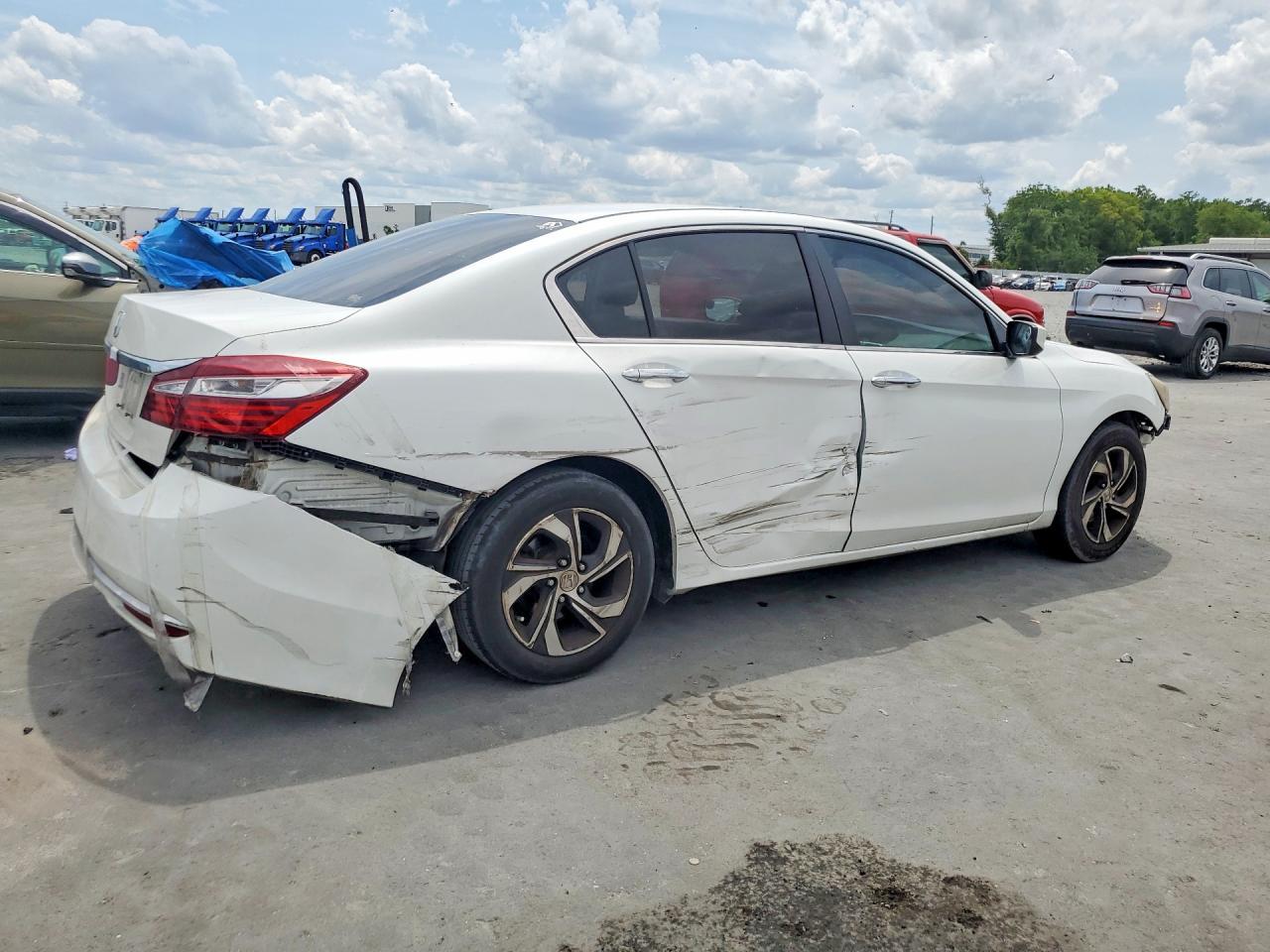 2017 Honda Accord - Фото 3