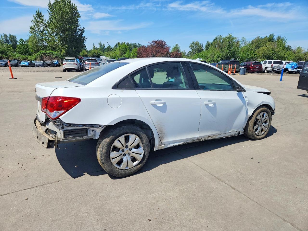 2015 Chevrolet Cruze Ls - Фото 3
