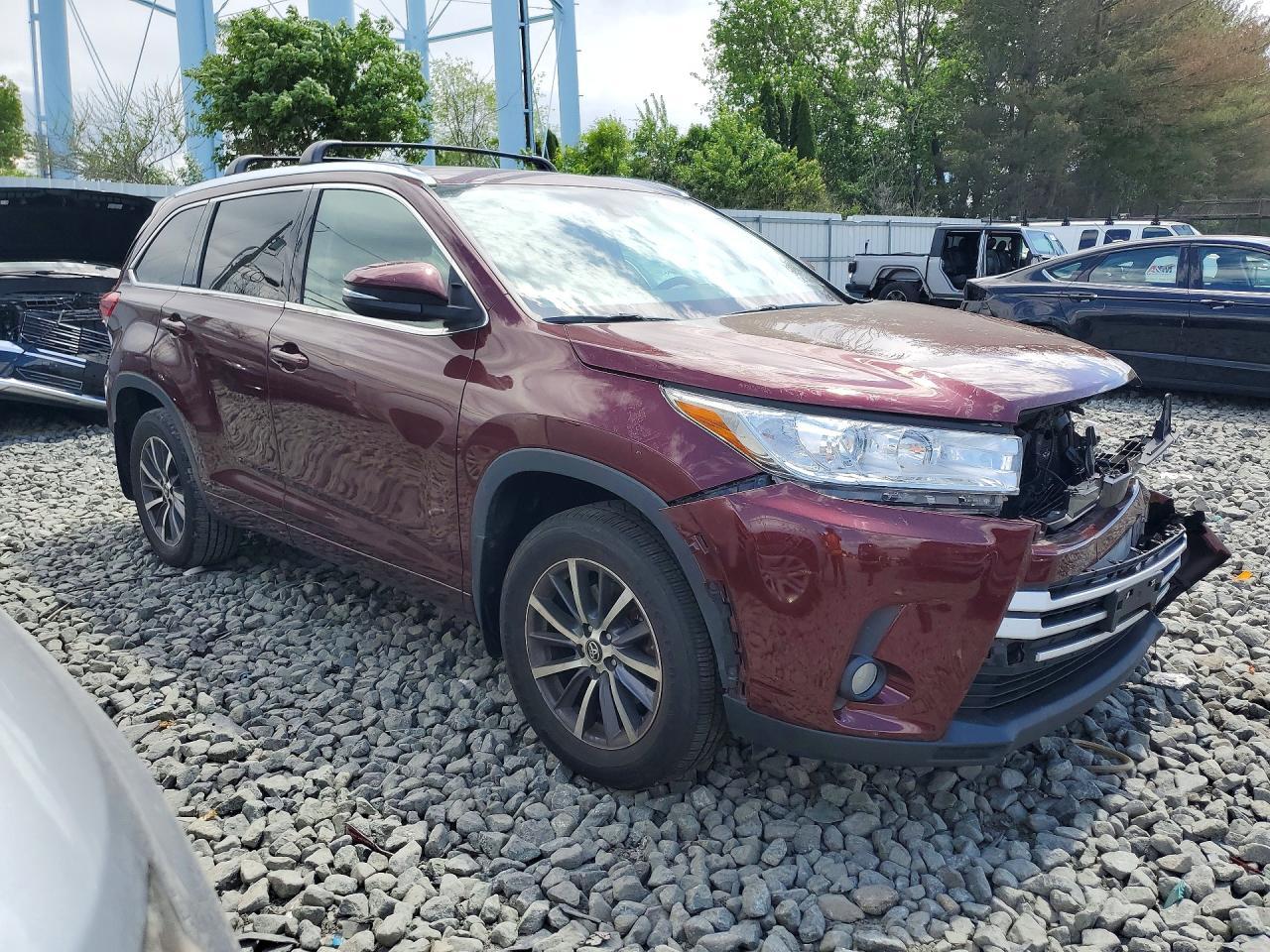 2017 Toyota Highlander Xle - Фото 4