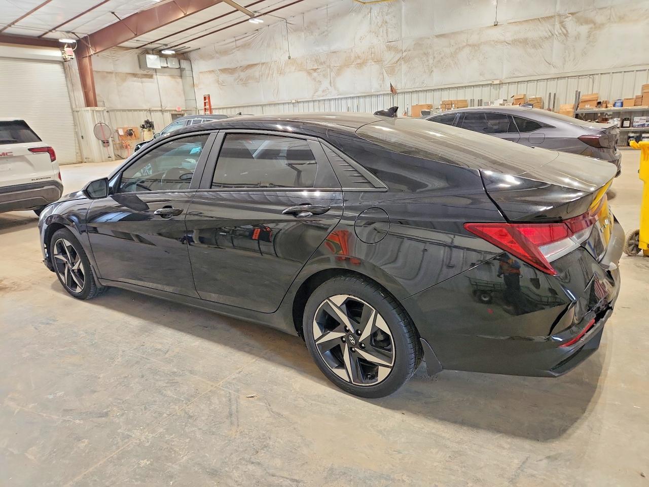 2023 Hyundai Elantra Sel - Фото 2