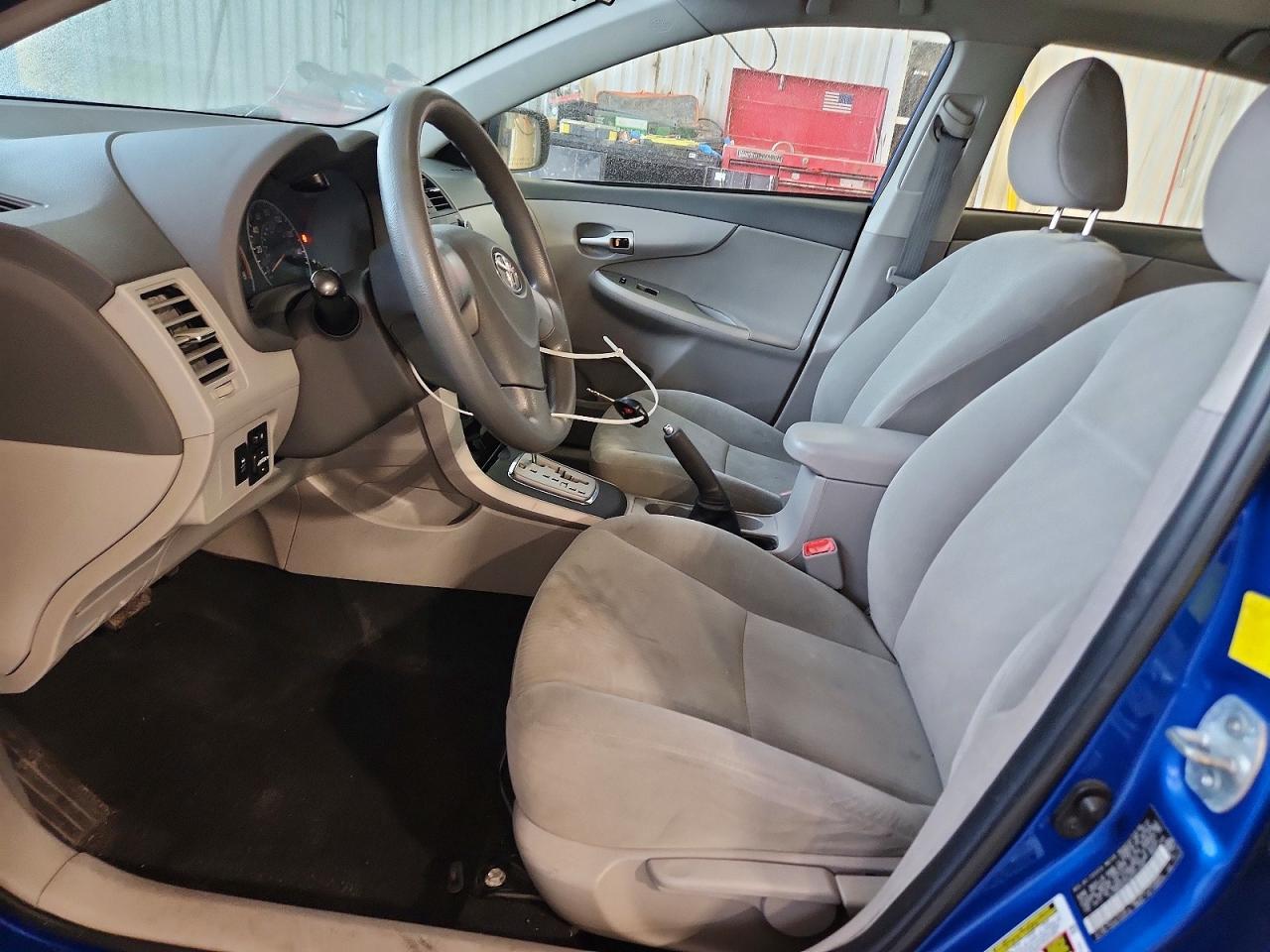 2010 Toyota Corolla Le - Фото 7