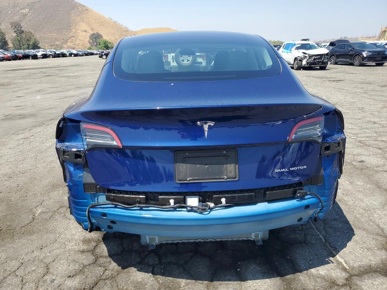 2023 Tesla Model 3 - Фото 6