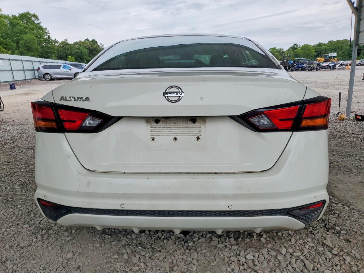 2021 Nissan Altima S - Фото 6