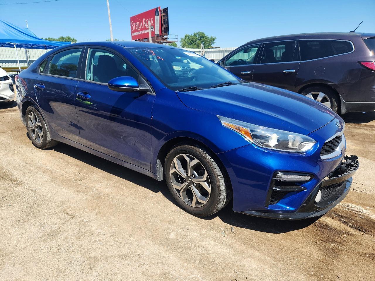 2021 Kia Forte Lxs - Фото 4