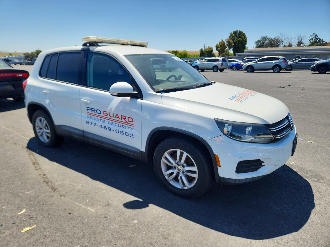 2016 Volkswagen Tiguan S - Image 4