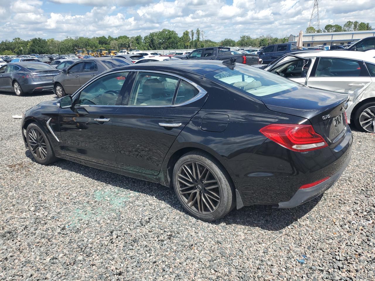 2019 Genesis G70 2.0T Advanced - Фото 2
