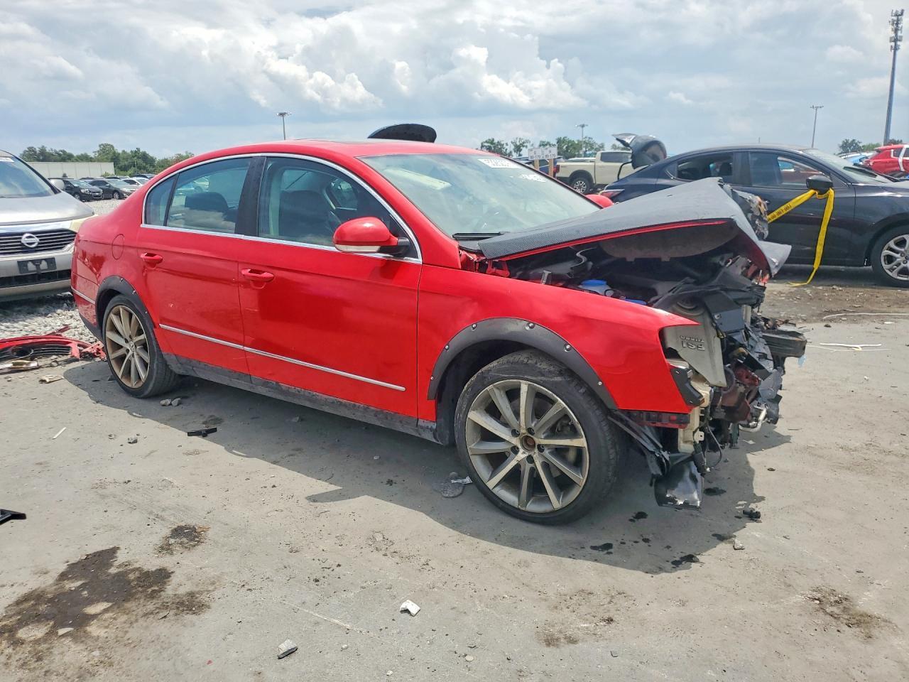 2007 Volkswagen Passat 2.0T Sport - Фото 4