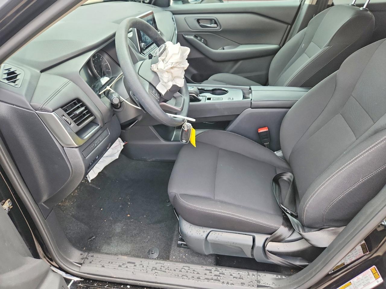 2026 Nissan Rogue S - Image 7