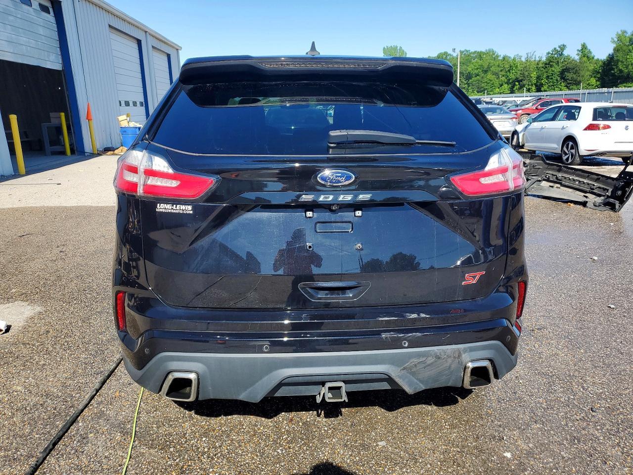 2022 Ford Edge St - Image 6
