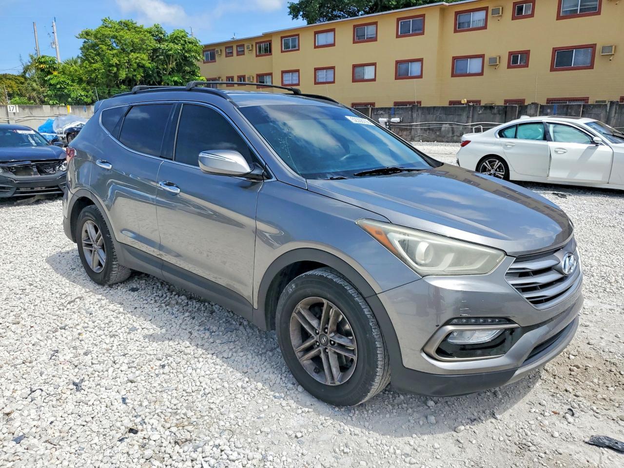2018 Hyundai Santa Fe Sport 2.4L - Image 4