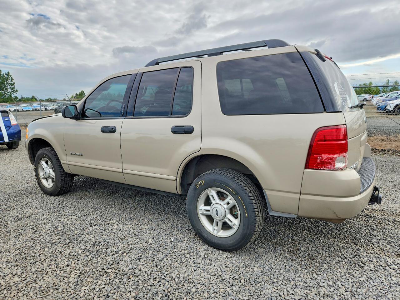 2005 Ford Explorer Xlt - Image 2