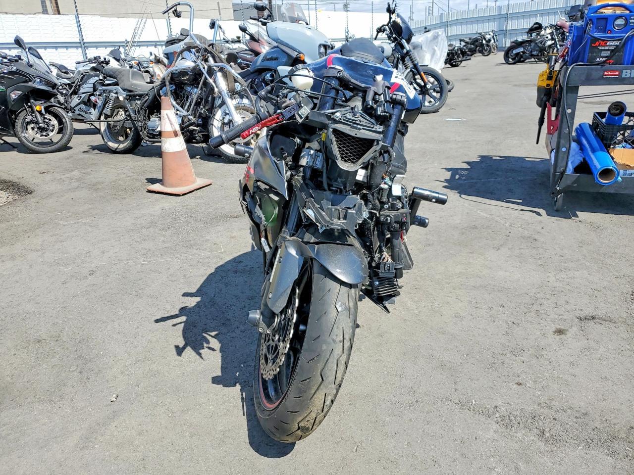 2023 Kawasaki Zx636 K - Фото 2