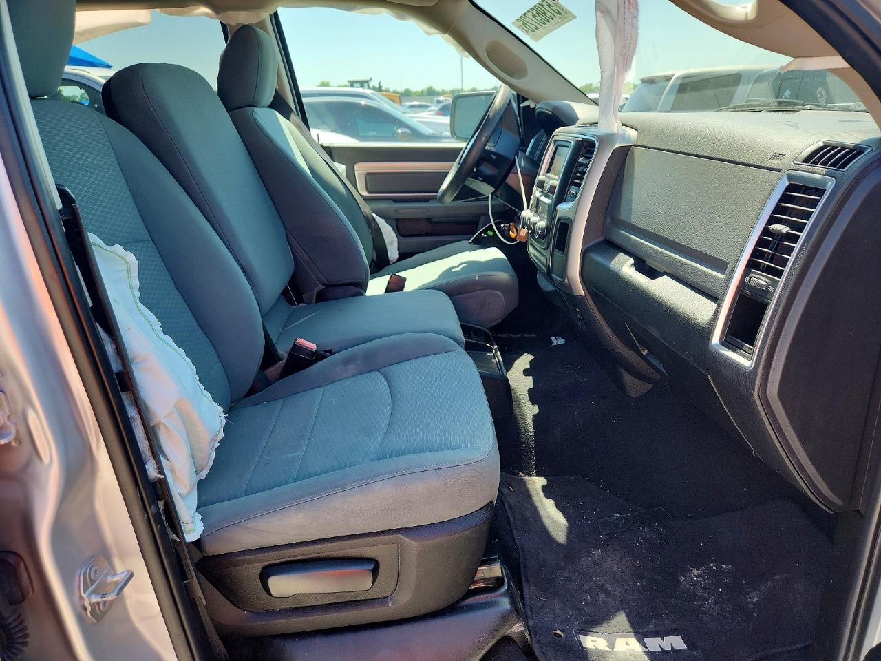 2019 Ram 1500 Classic Slt - Image 7