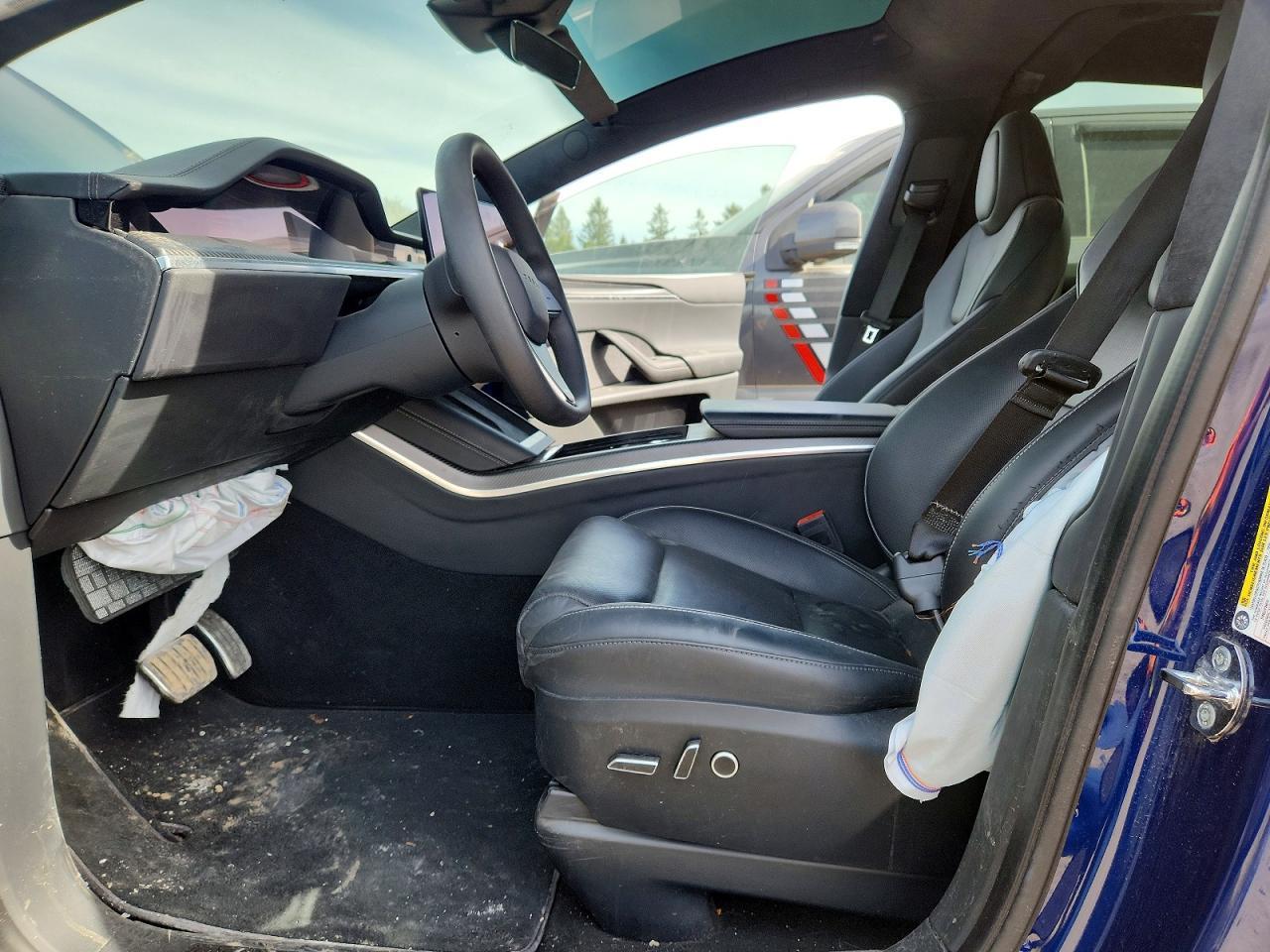 2023 Tesla Model X - Фото 7