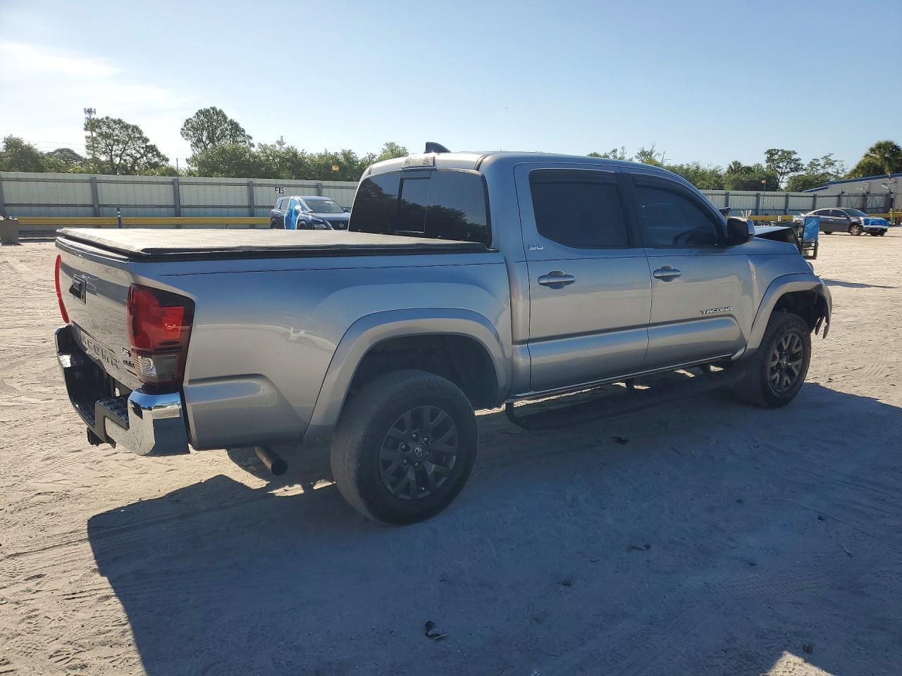 2021 Toyota Tacoma Sr5 V6 - Image 3