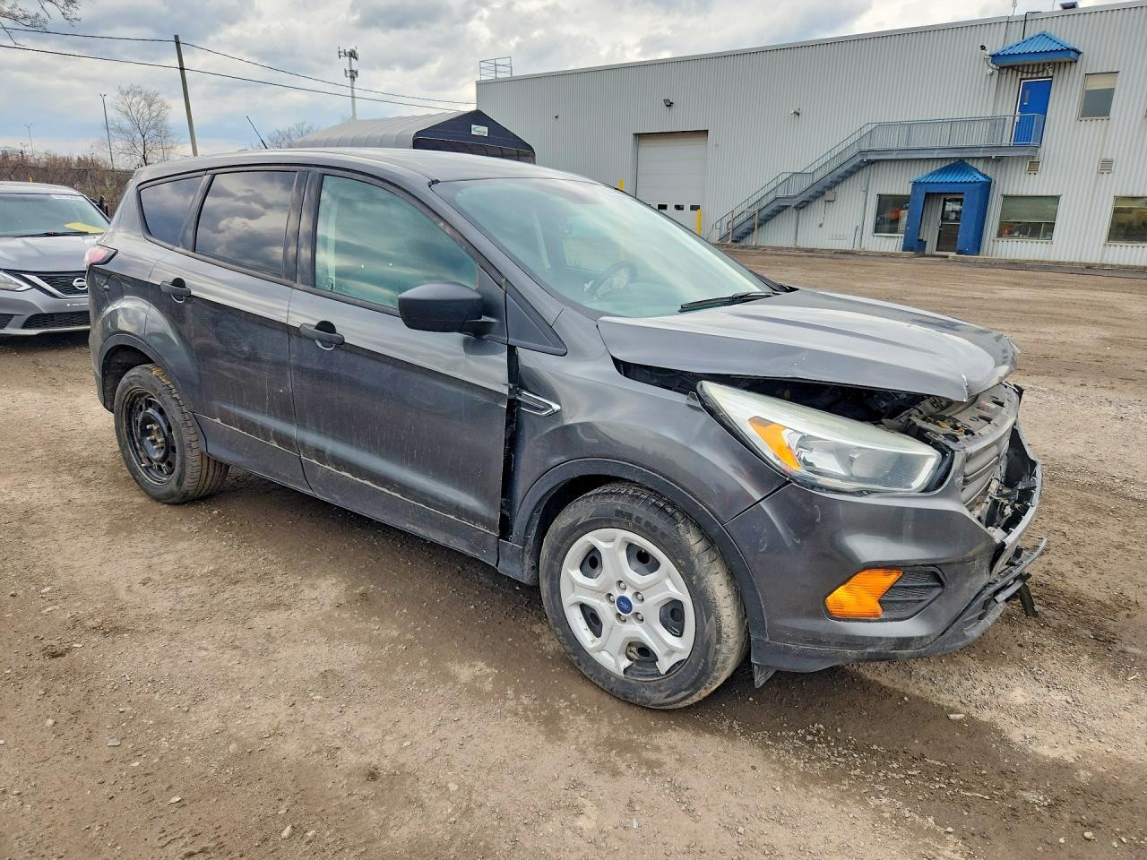 2017 Ford Escape S - Фото 4
