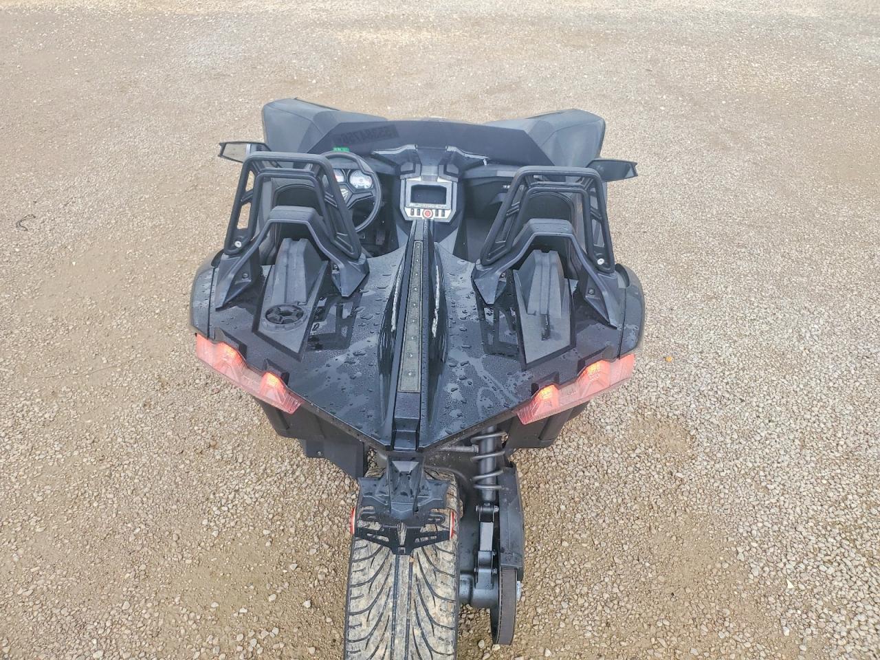 2017 Polaris Slingshot - Фото 6