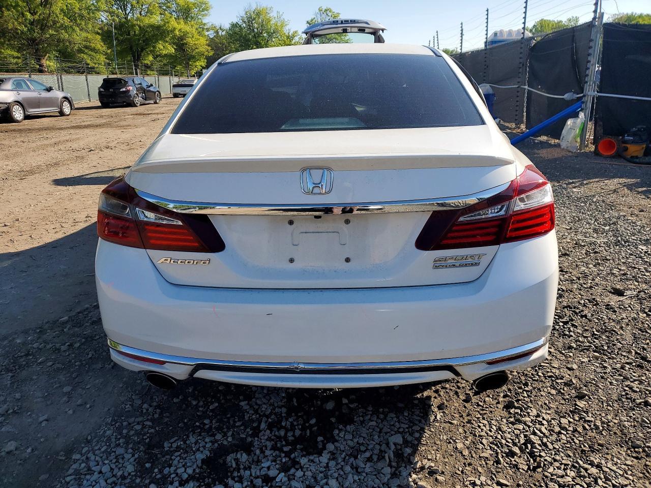 2017 Honda Accord Sport Special Edition - Фото 6