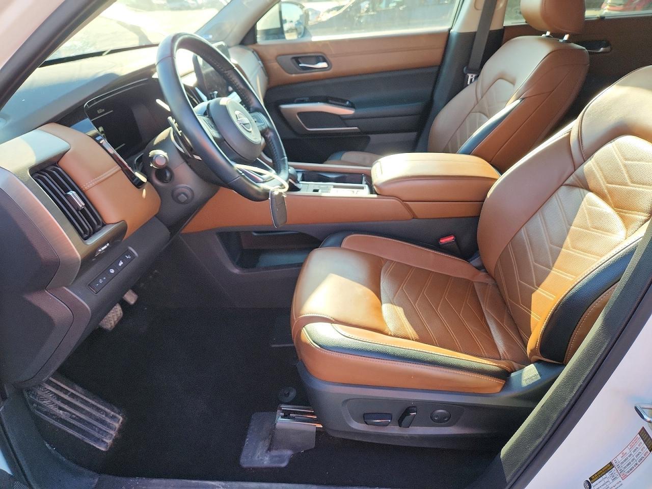 2023 Nissan Pathfinder Platinum - Фото 7