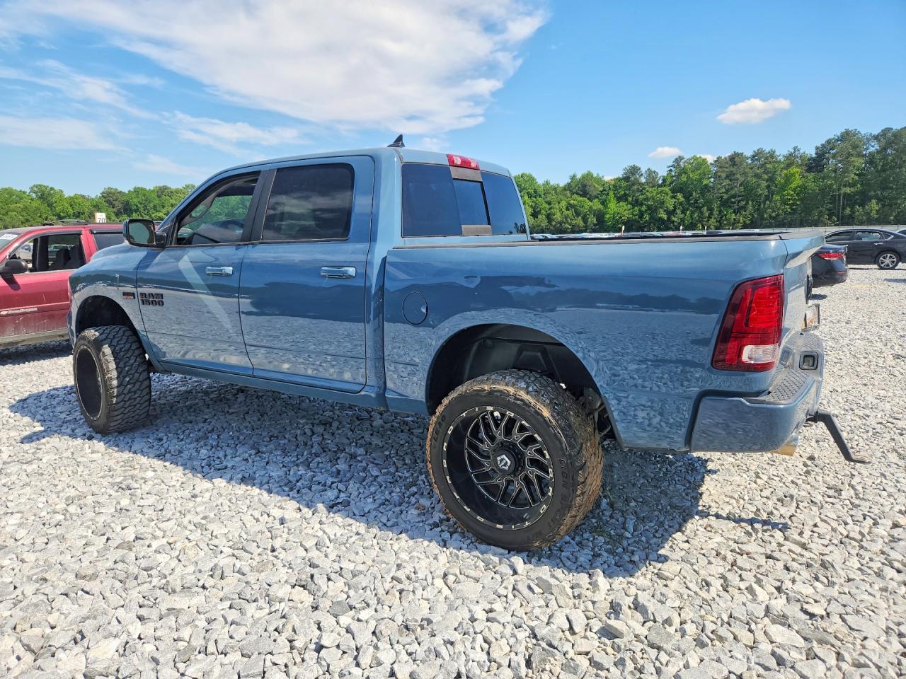 2015 Ram 1500 Sport - Фото 2