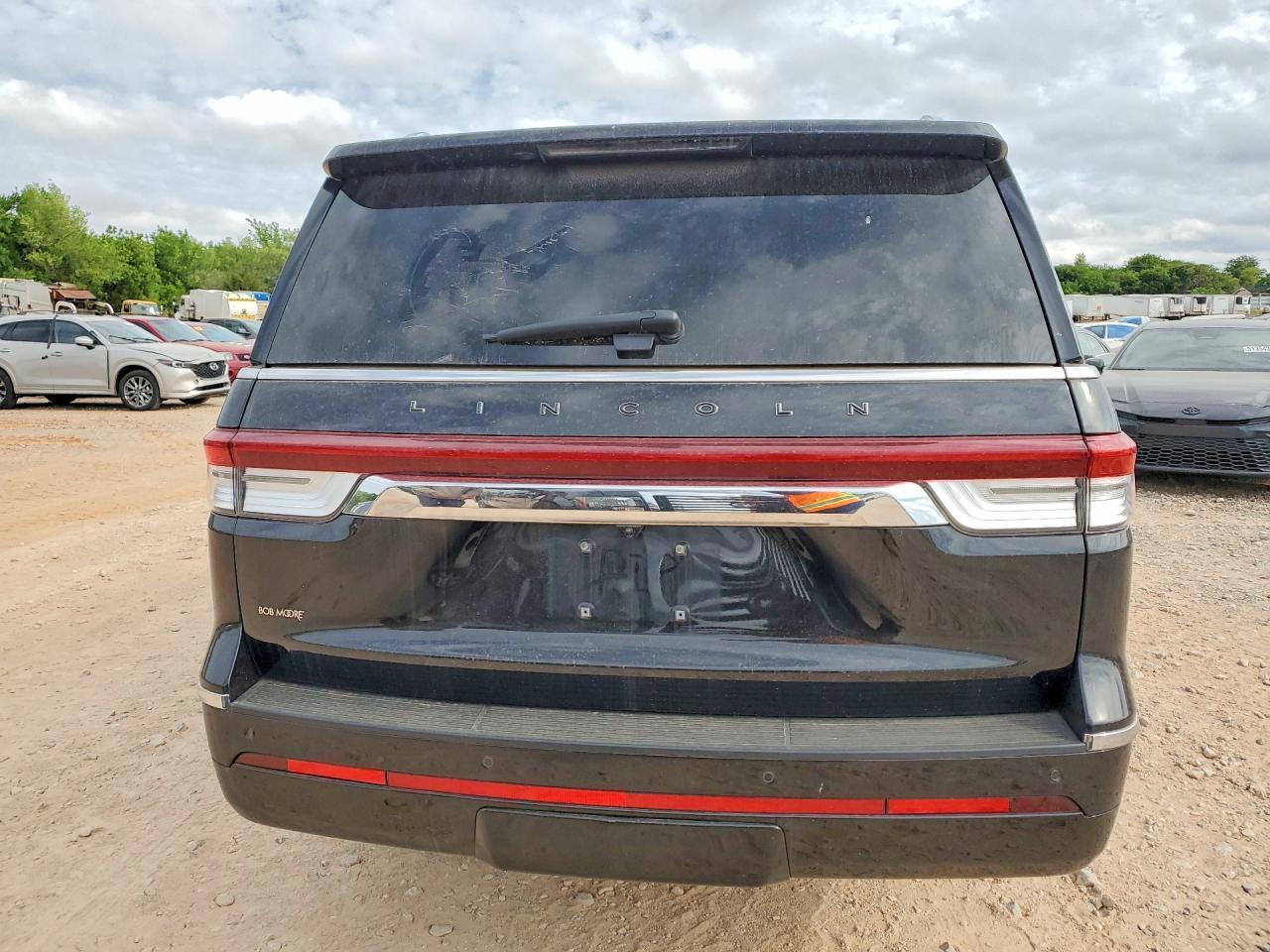 2022 Lincoln Navigator L Black Label - Image 6