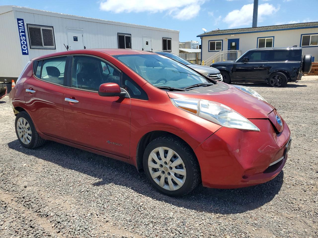 2015 Nissan Leaf S - Фото 4