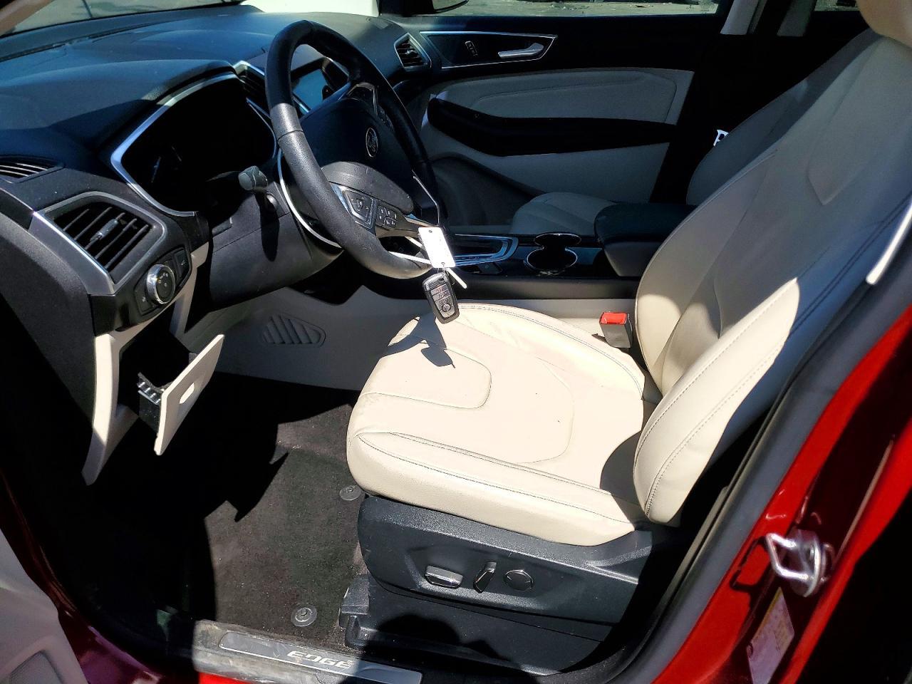 2017 Ford Edge Titanium - Image 7