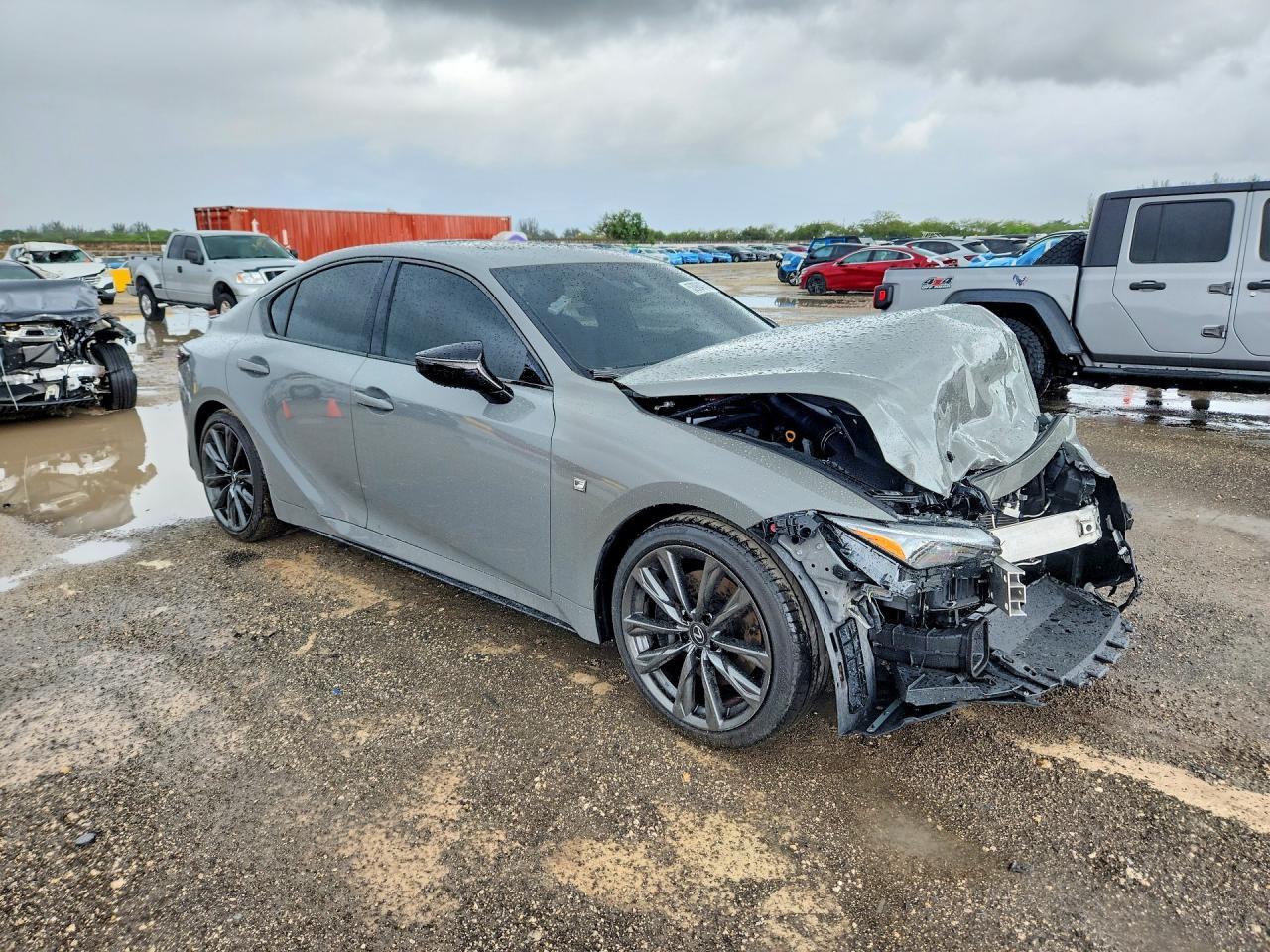 2025 Lexus Is 350 F Sport - Image 4